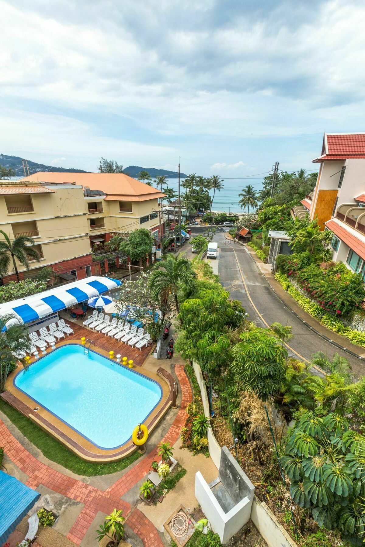 Porterhouse Beach Hotel Patong Dış mekan fotoğraf