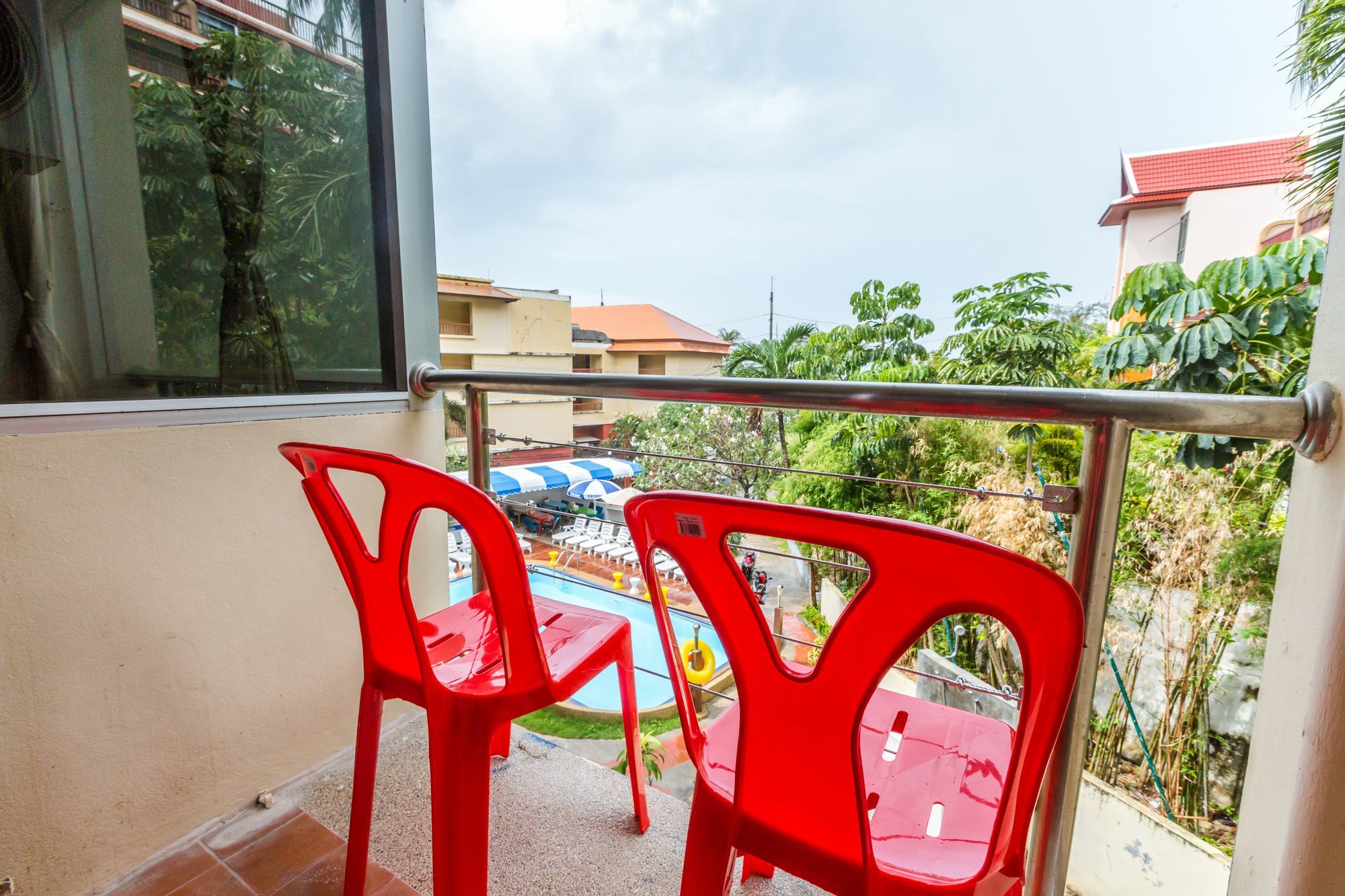 Porterhouse Beach Hotel Patong Dış mekan fotoğraf