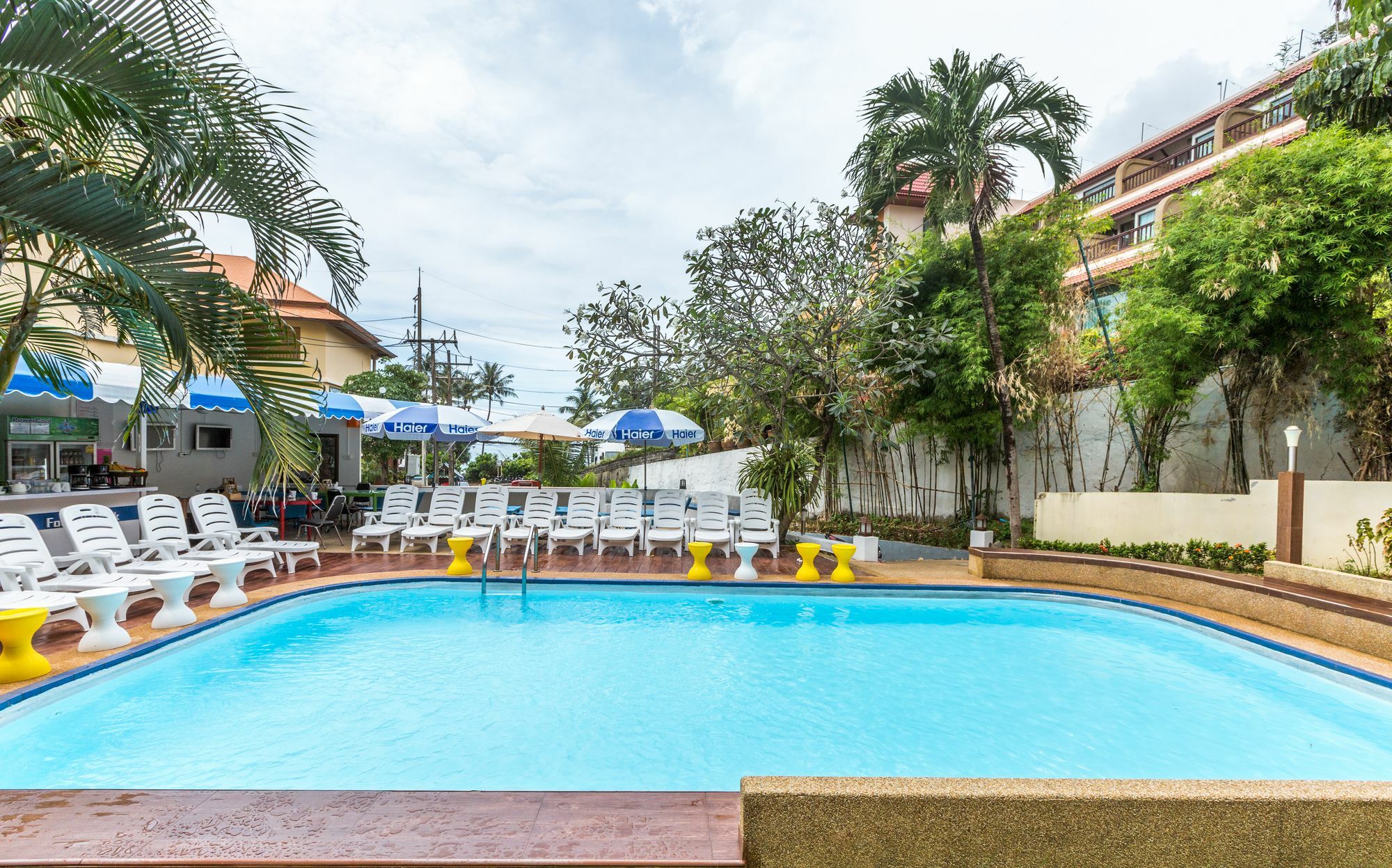 Porterhouse Beach Hotel Patong Dış mekan fotoğraf