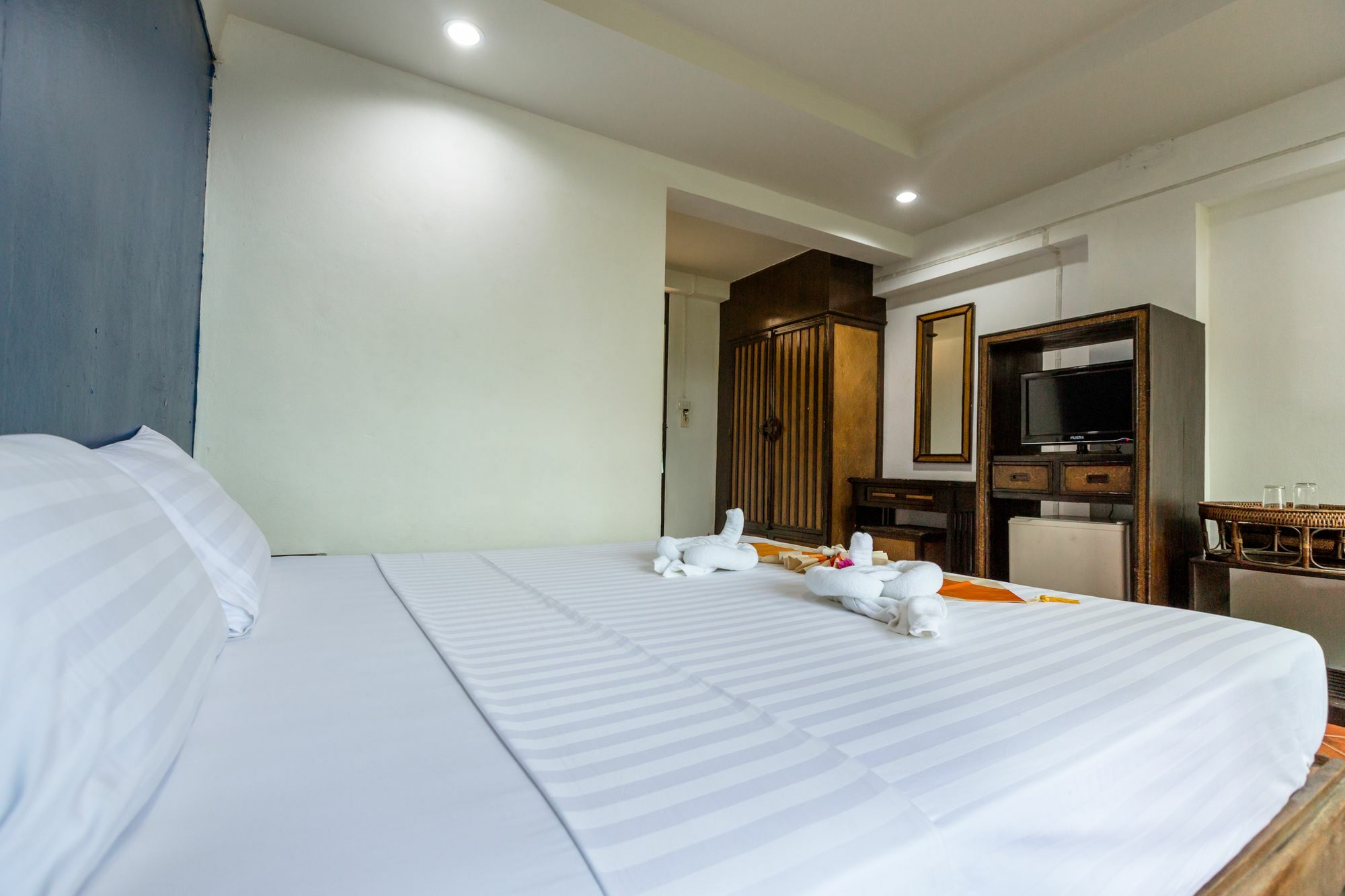 Porterhouse Beach Hotel Patong Dış mekan fotoğraf